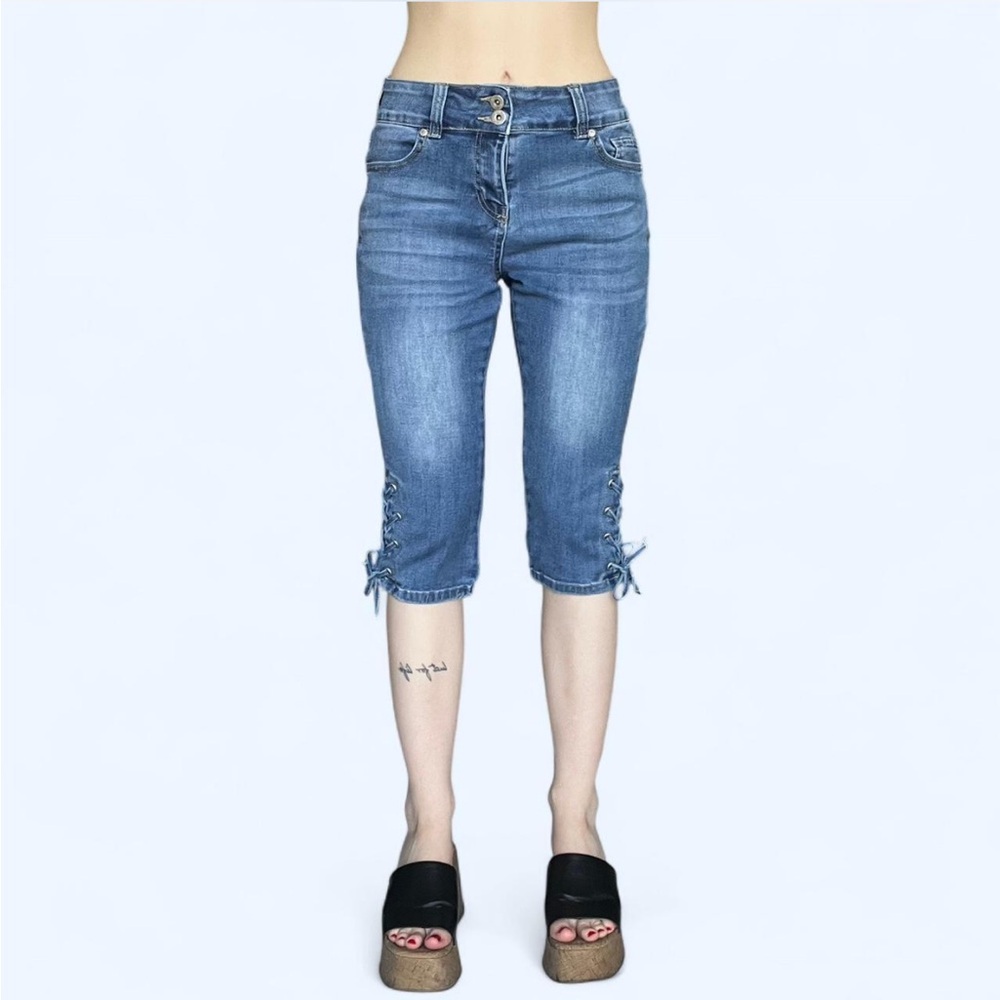 Y2k high waisted capris.